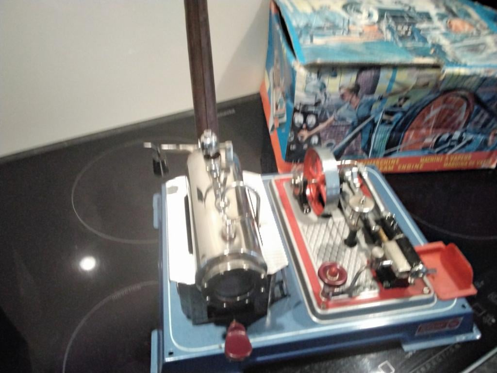Stoommachine Wilesco D16  in de orginele doos, Ophalen of Verzenden, Zo goed als nieuw, Groter dan 1:32