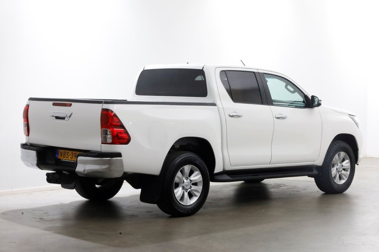 Toyota Hilux 2.4 D-4D-F 150pk E6 4WD 4x4 Double Cab Automaat, Automaat, Gebruikt, Euro 6, 4 cilinders