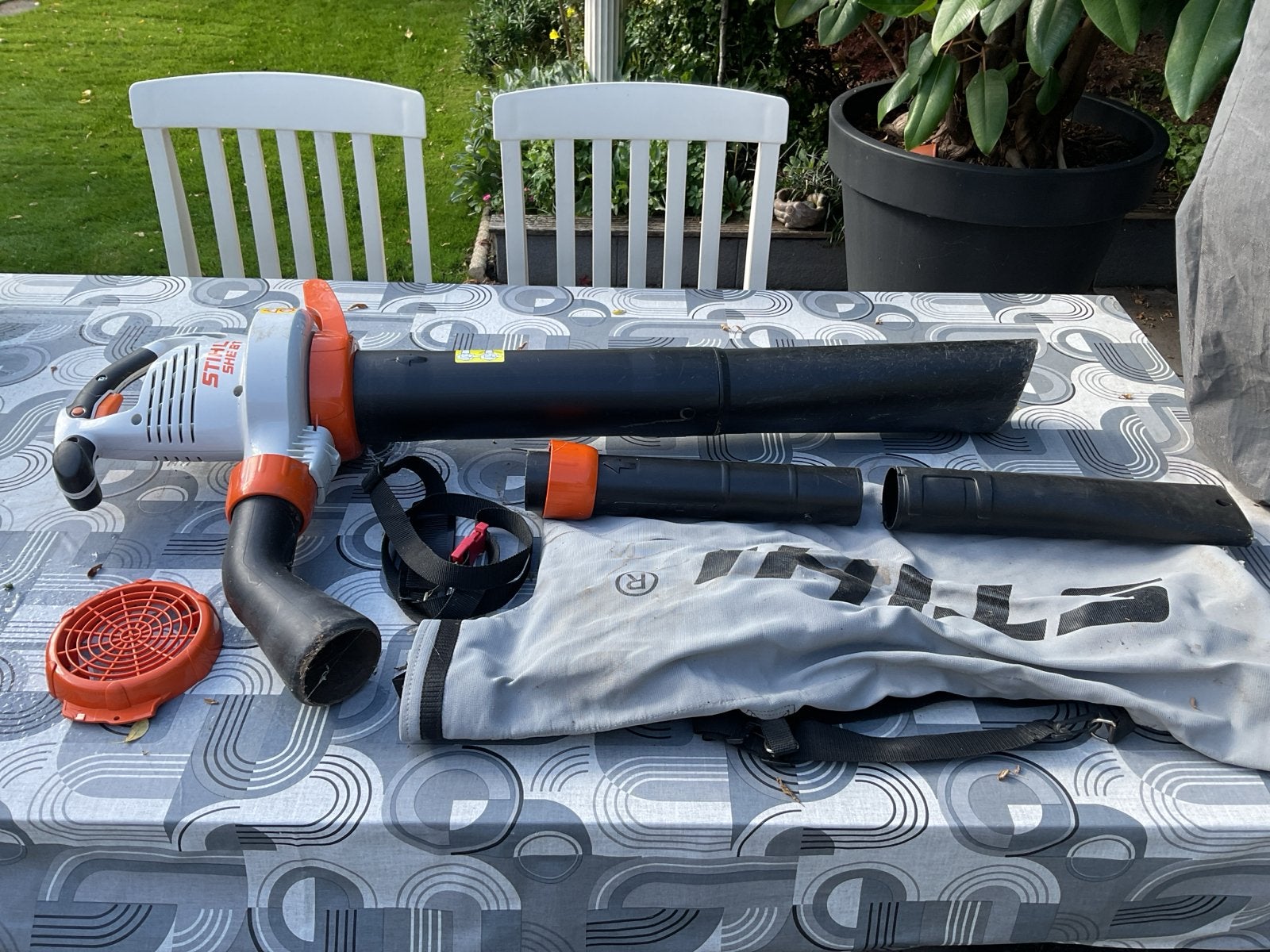 Stihl SH 86 C-E Bladblazer/Bladzuiger met Versnipperfunctie, Tuin en Terras, Ophalen, Gebruikt, Handgedragen, Met opvangzak