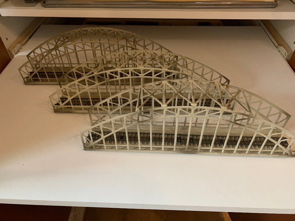 3 stuks Märklin 7163 H0 Boogbrug metaal met wat peilers, Wisselstroom, Brug, Tunnel of Gebouw, Ophalen of Verzenden, Zo goed als nieuw