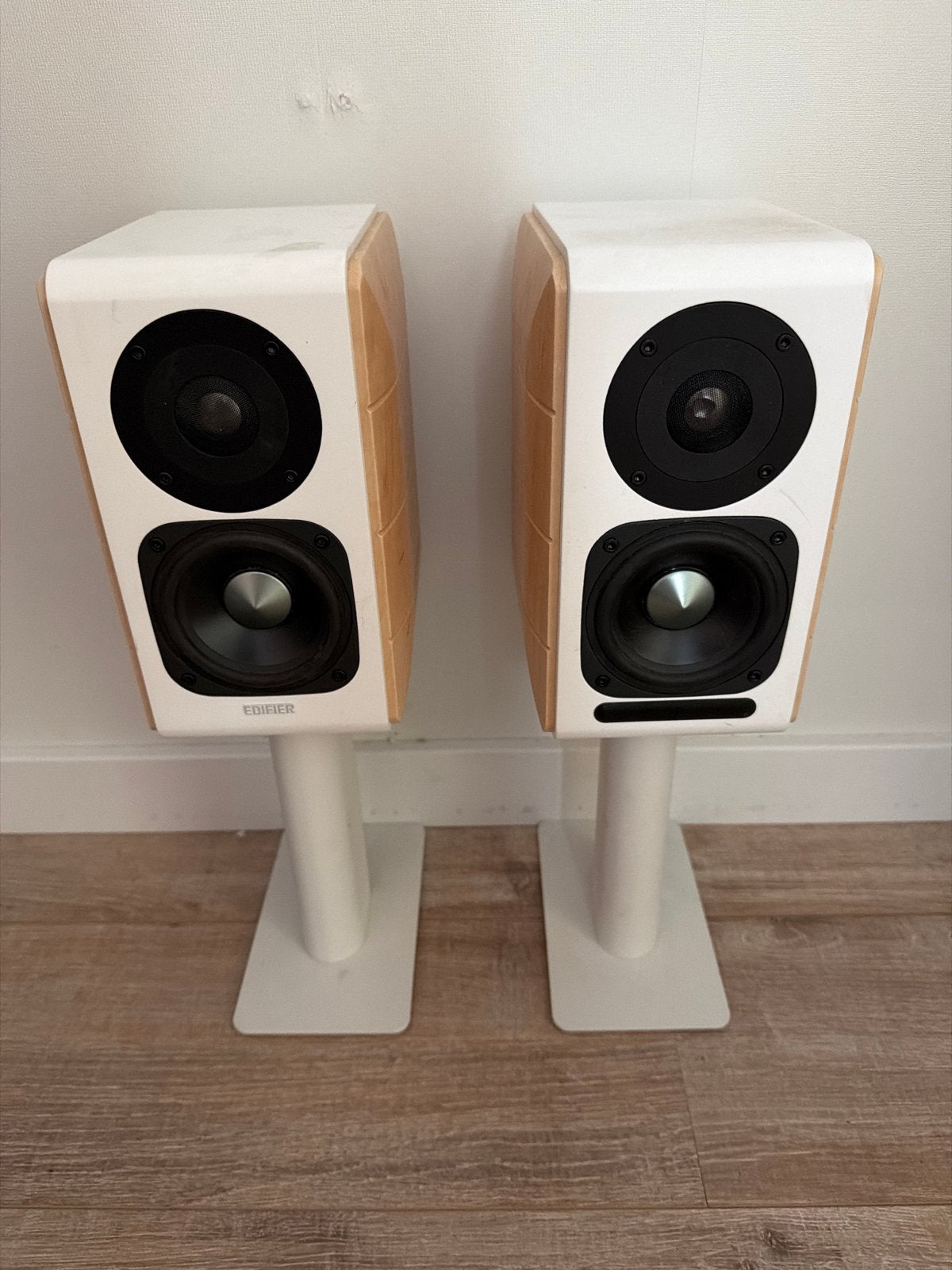 Edifier S880DB MKII speakers met Kanto steunen, Audio, Tv en Foto, Luidsprekers, Zo goed als nieuw, Afstandsbediening, Boekenplank luidspreker