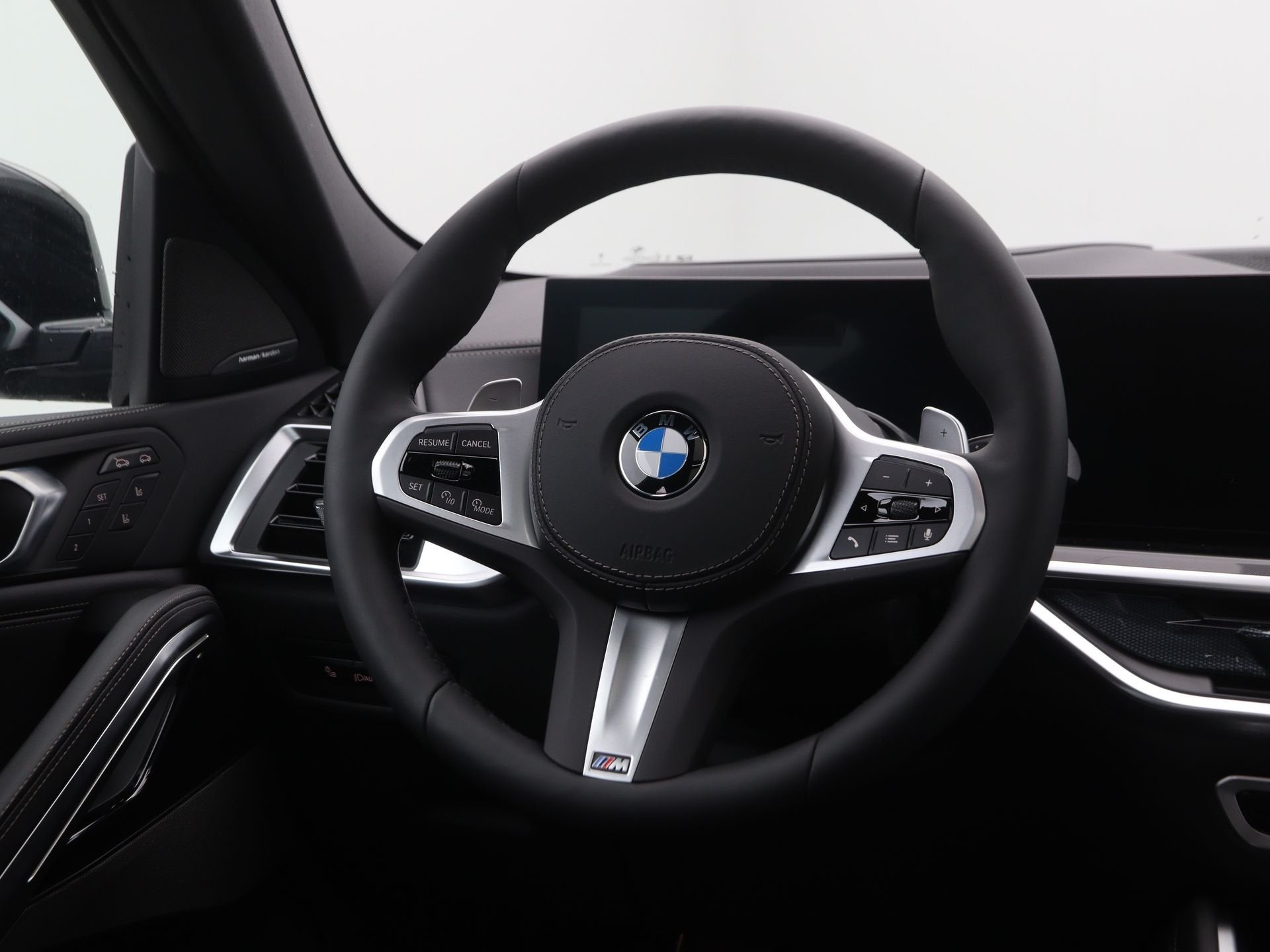 BMW X6 xDrive40i M Sportpakket Pro (bj 2026, automaat), Auto's, Automaat, Zwart, Bedrijf, 2998 cc
