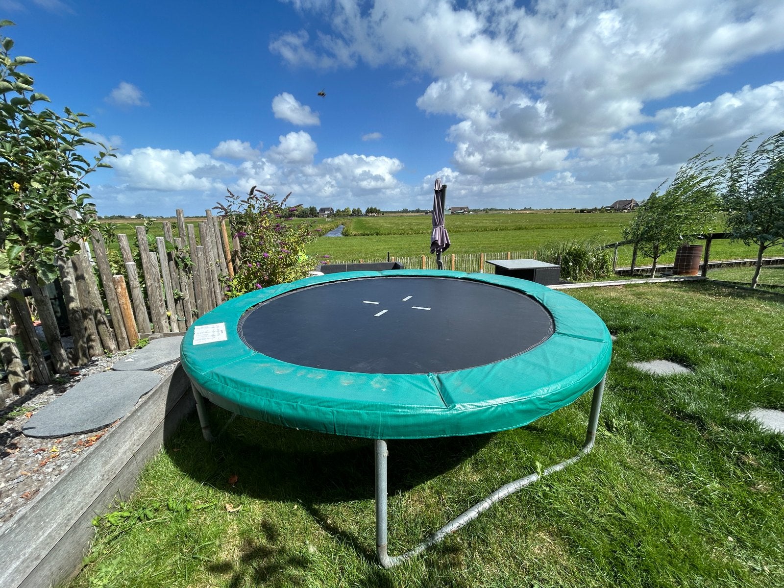 Trampoline 240cm diameter, 65cm hoog, Ophalen, Gebruikt
