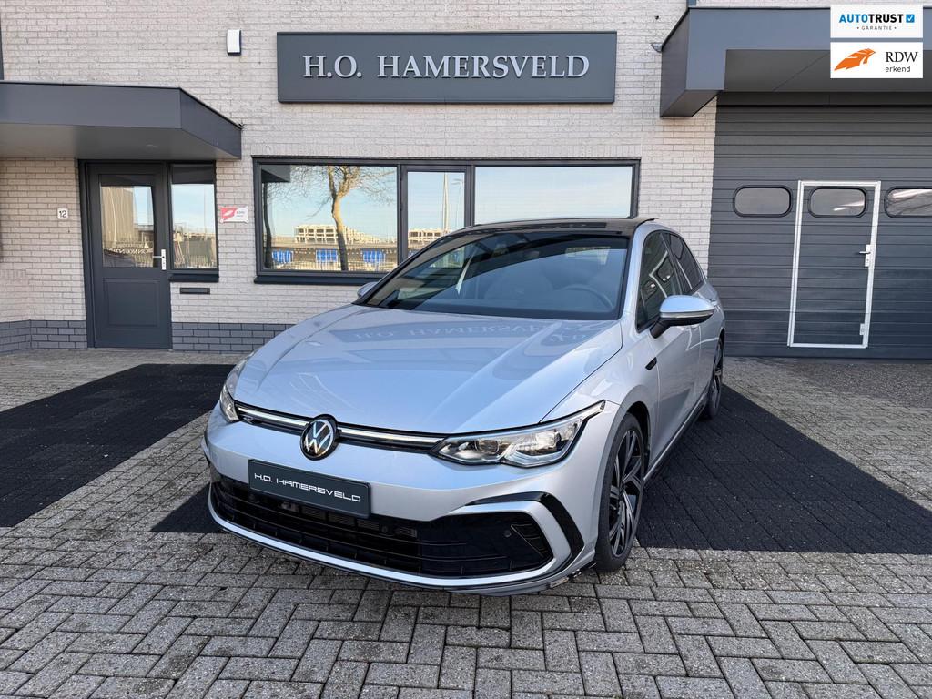 Volkswagen GOLF 1.5 eTSI Style R-Line Pano|IQ-Lights|Sfeerve, Stof, 4 cilinders, 150 pk, Bedrijf