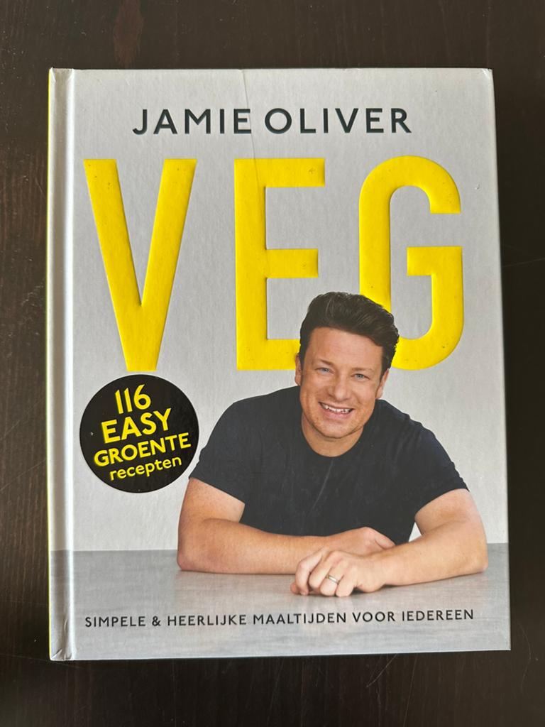 Jamie Oliver - VEG - Kookboek met 116 groenterecepten, Boeken, Kookboeken, Hoofdgerechten, Ophalen of Verzenden, Zo goed als nieuw