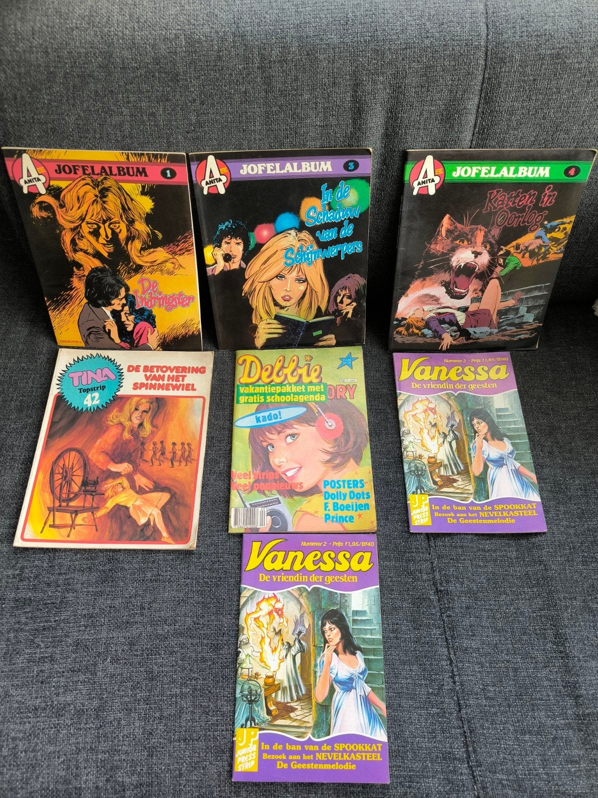 Diverse vintage meidenstrips, Meerdere stripboeken, Verzenden, Gelezen