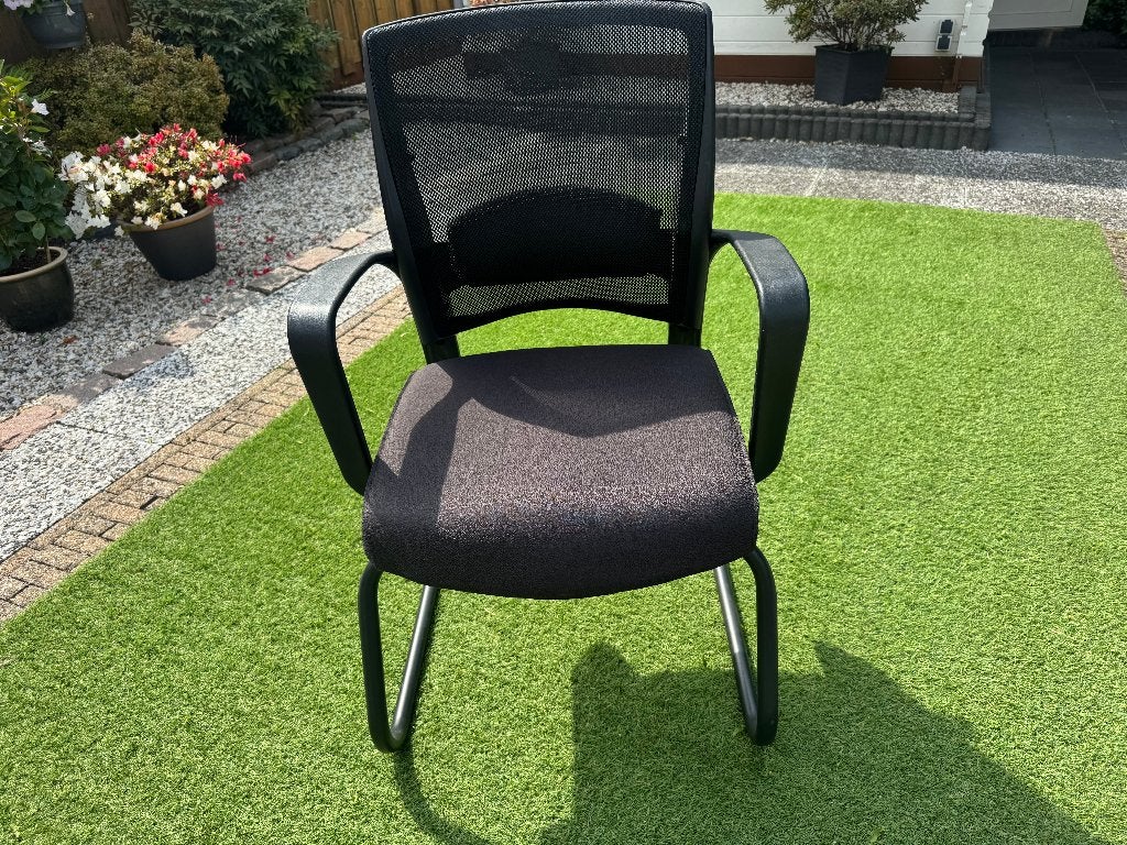 Vergader/conferantie stoelen met armleuning, Ophalen, Gebruikt, Slede stoel, Drie