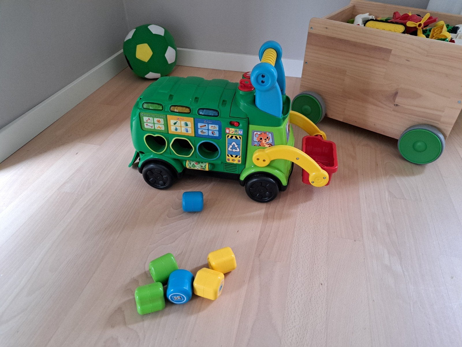 V-Tech Sorteer & Leer Recycletruck - Zo goed als nieuw, Ophalen, Zo goed als nieuw, Auto, Met licht