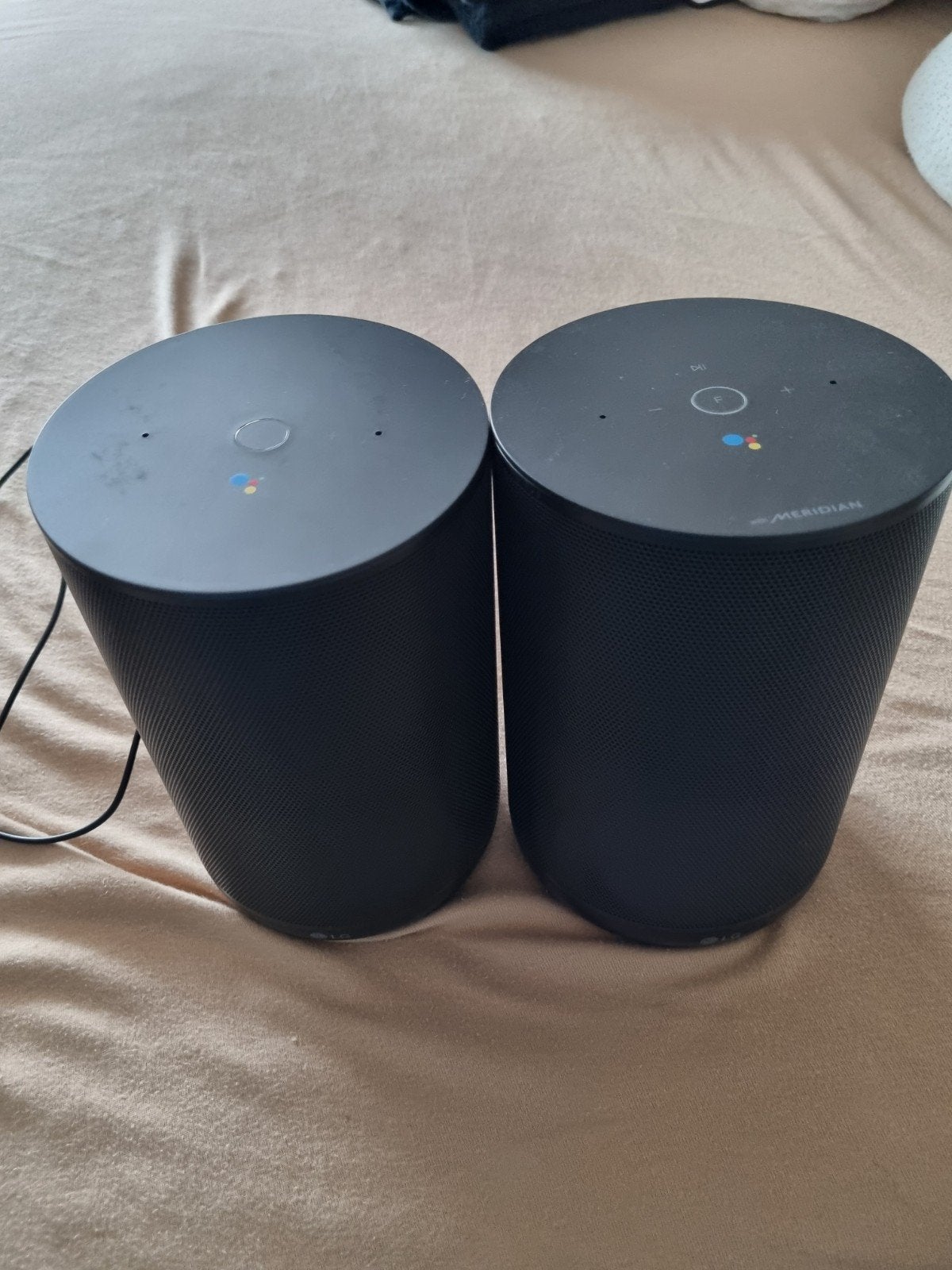 2x LG WK7 ThinQ Smart Speaker met Google Assistant, Inclusief oplader, Ophalen of Verzenden, Zo goed als nieuw, Slimme speaker