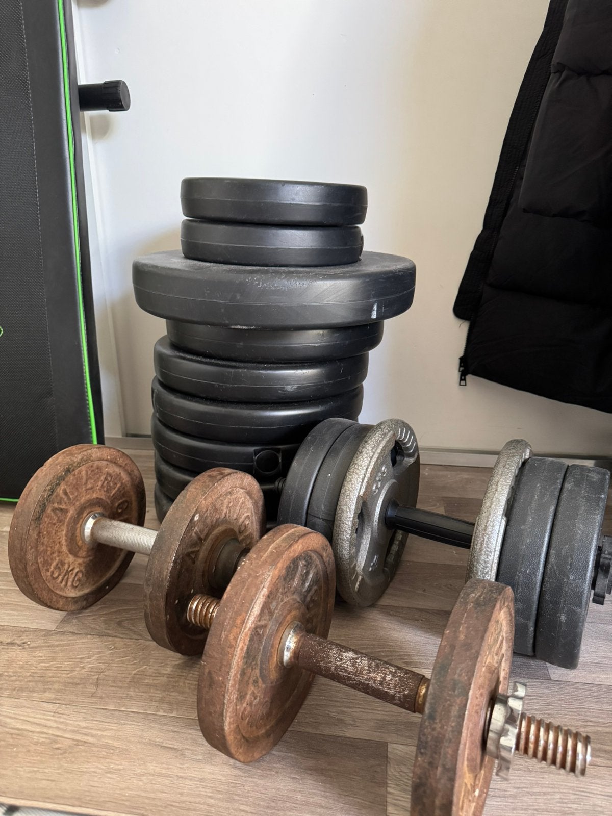 Halterset met bank, Sport en Fitness, Ophalen, Gebruikt, Halterset