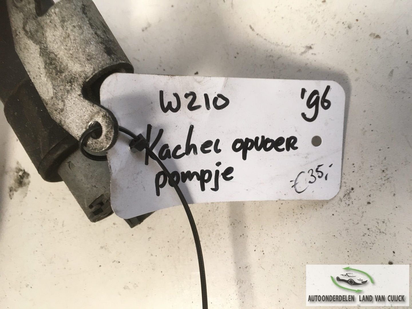 Mercedes w210 1996 Kachelopvoerpompje, Auto-onderdelen, Gebruikt, -, -, Ophalen of Verzenden