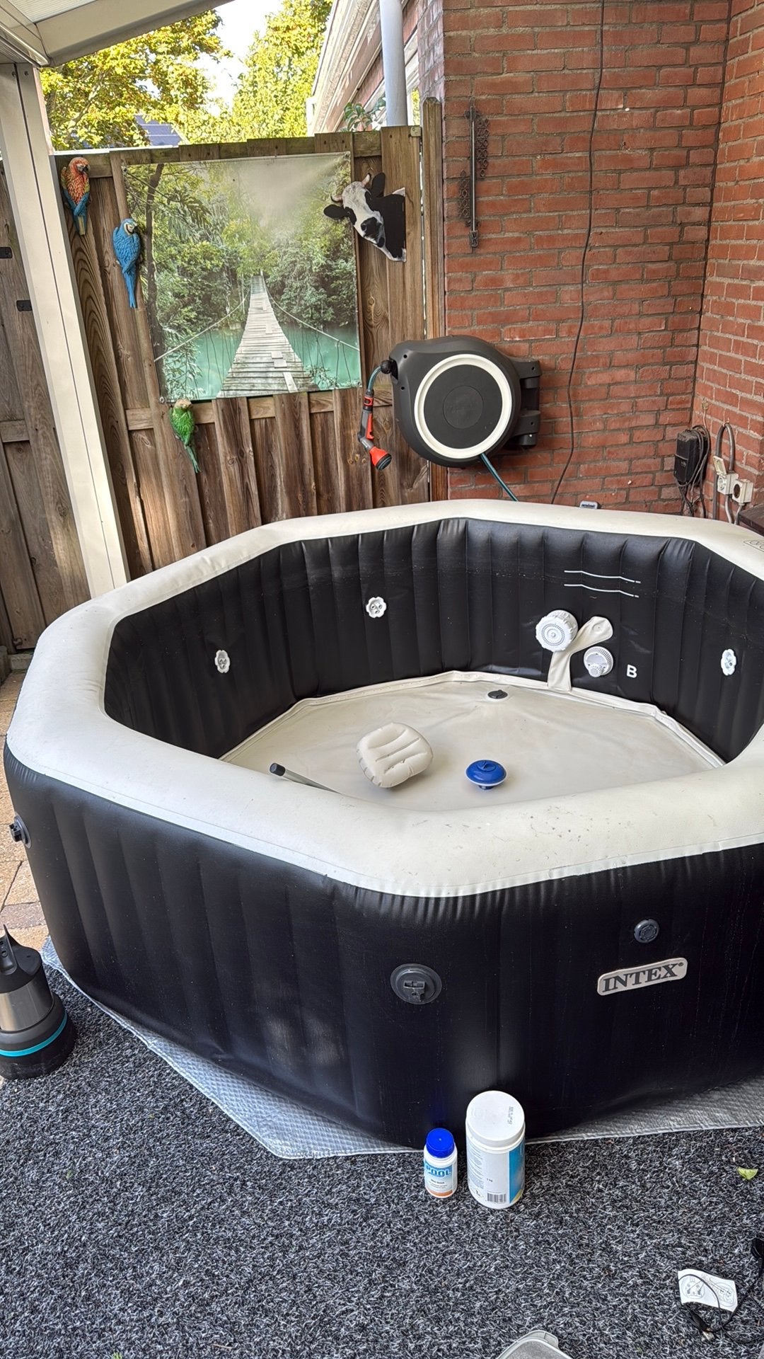 Jacuzi intex, Tuin en Terras, Ophalen, Zo goed als nieuw, Pomp