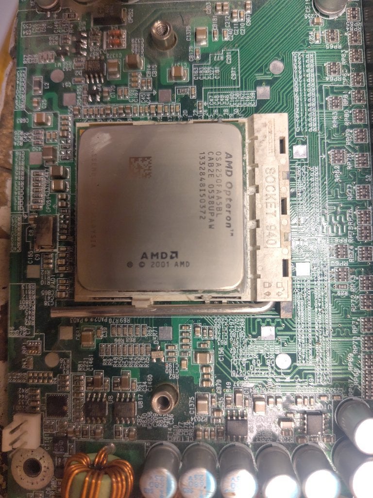 AMD opteron 2.4ghz socket 940, Ophalen of Verzenden, Gebruikt, Overige, 2 tot 3 Ghz
