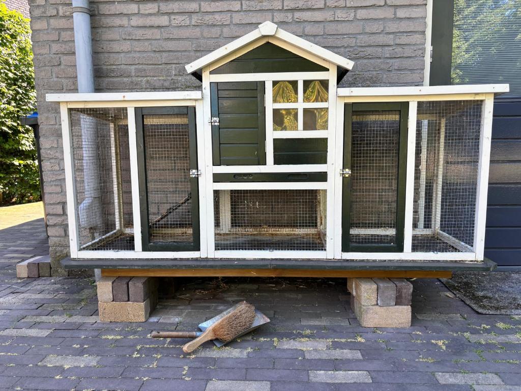 Konijnenverblijf, ruim hok, hout, bijna nieuw, Ophalen, 60 tot 90 cm, Konijn, Hok