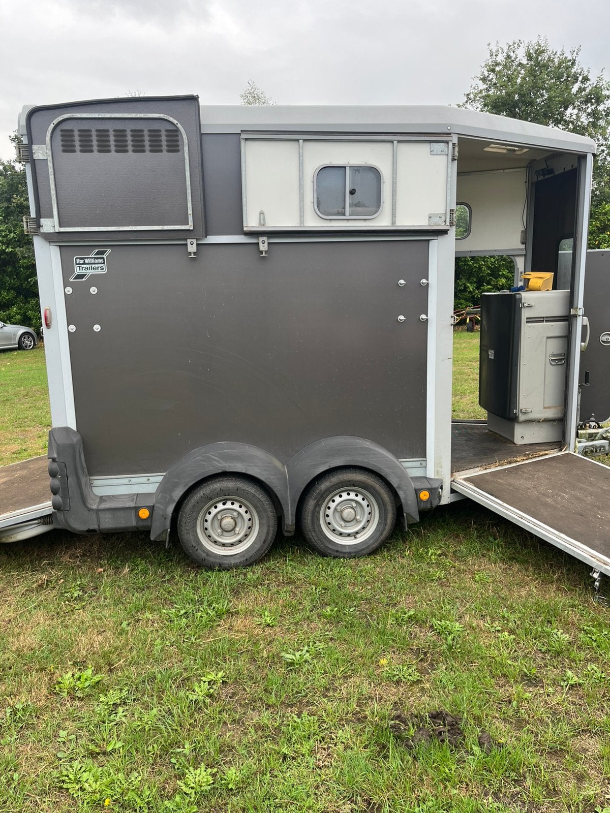 Ifor Williams HB511 trailer paard (2 paards), Dieren en Toebehoren, Ophalen, Zo goed als nieuw, Aluminium, 2-paards trailer