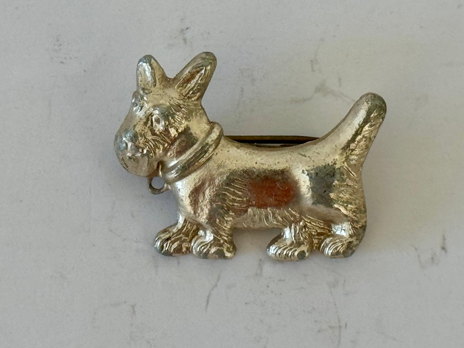 Metalen broche Schnauzer Hondenras, Ophalen of Verzenden, Zo goed als nieuw, Transport