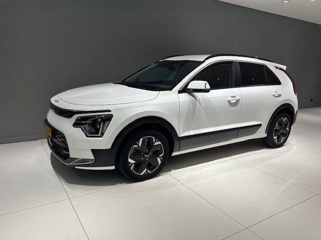 KIA e-Niro 64,8 kWh 204pk Automaat Air Navigatie Climate Con, Auto's, 12 maanden, Gebruikt, 1657 kg, Wit