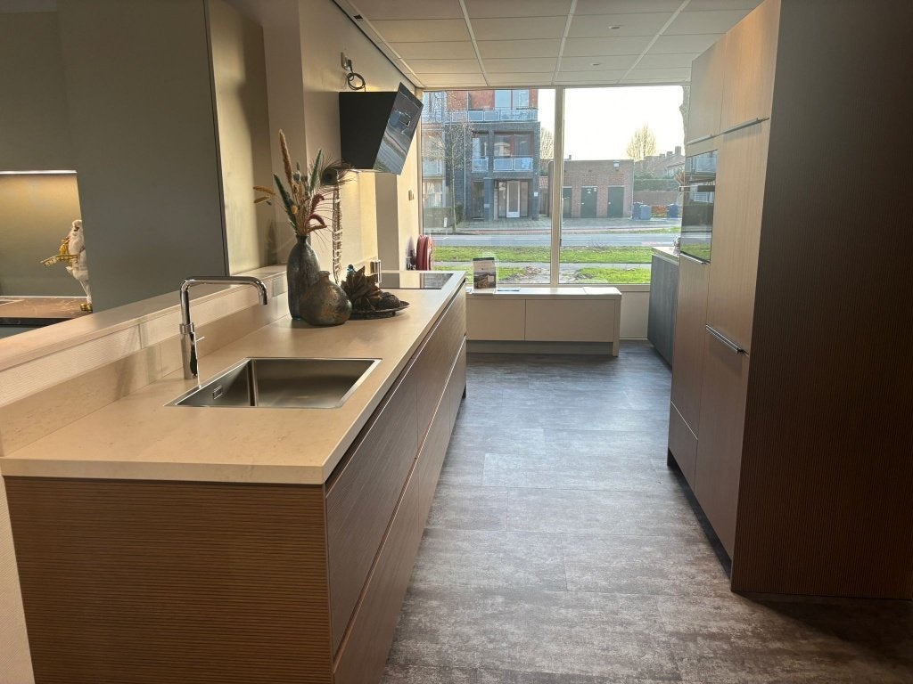 Showroomkeuken Selectiv met Miele en Quooker apparatuur, Huis en Inrichting, Keuken | Complete keukens, Ophalen, Nieuw, Dubbelwandige keuken