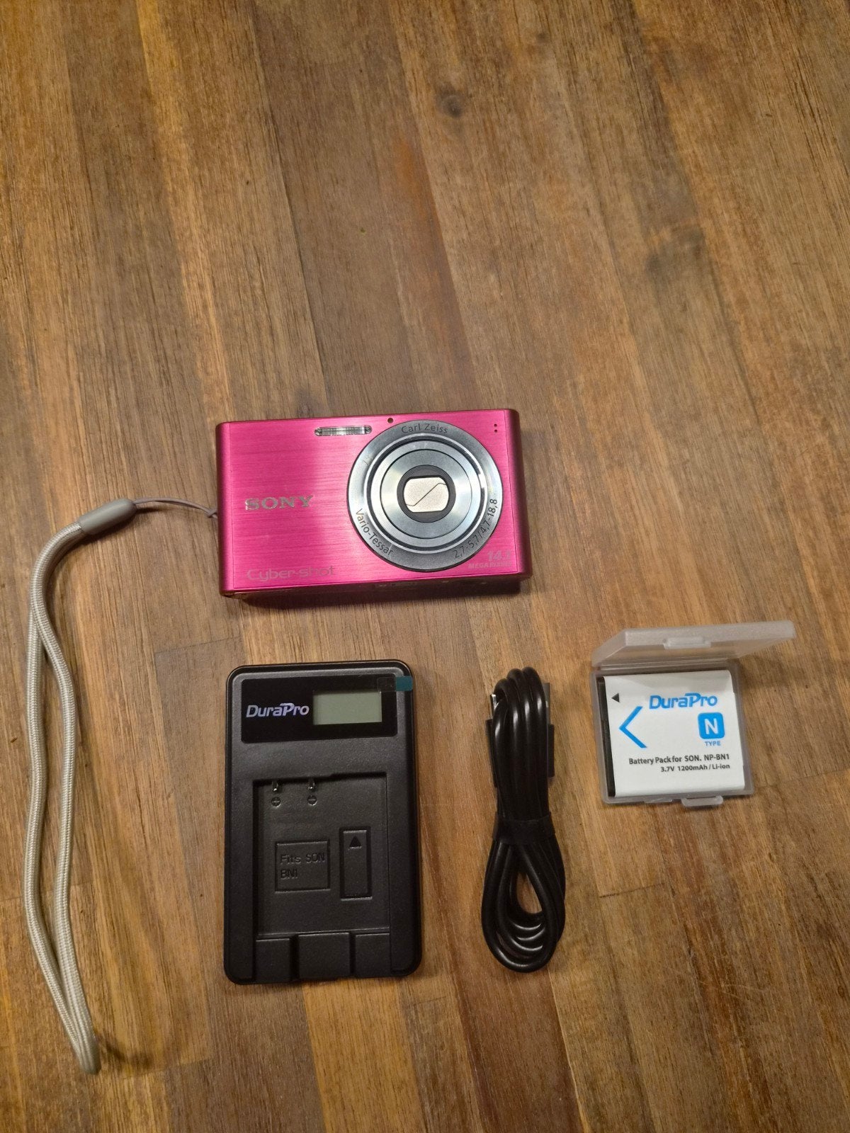 Sony Cyber-shot DSC-W320 roze compactcamera, Audio, Tv en Foto, Fotocamera's Digitaal, Ingebouwde flitser, Accu, Ophalen of Verzenden