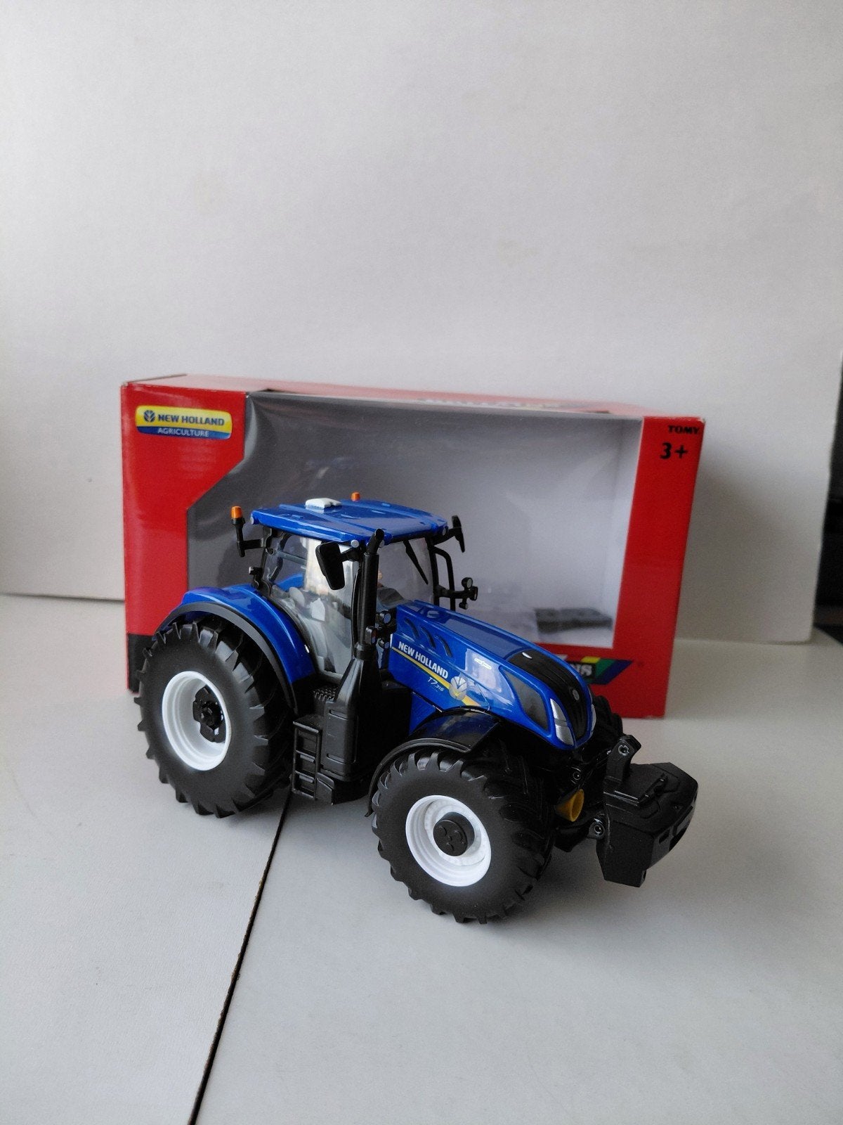 britains New Holland  T7.315, Hobby en Vrije tijd, Modelauto's | 1:32, Ophalen of Verzenden, Zo goed als nieuw, Tractor of Landbouw