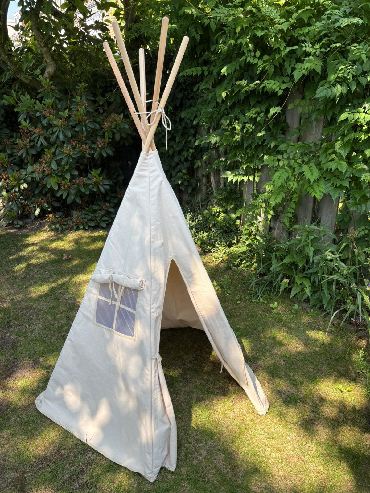 Petit Amèlie tipi speeltent, Ophalen, Zo goed als nieuw, Hout