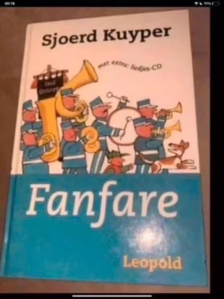 Fanfare - Sjoerd Kuyper (met liedjes-CD), Boeken, Gelezen, Ophalen of Verzenden, Fictie, Sjoerd Kuyper