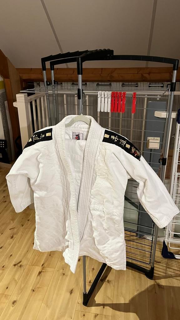 Judopak Matsuru maat 140 - Zo goed als nieuw, Sport en Fitness, Ophalen, Zo goed als nieuw, Judo, Vechtsportpak