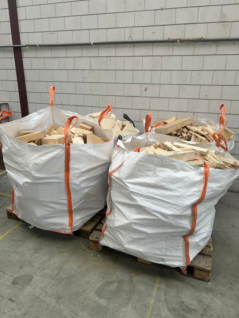 Bigbags diverse soorten haardhout, stookhout, kachelhout., Tuin en Terras, Haardhout, Minder dan 3 m³, Ophalen, Overige houtsoorten