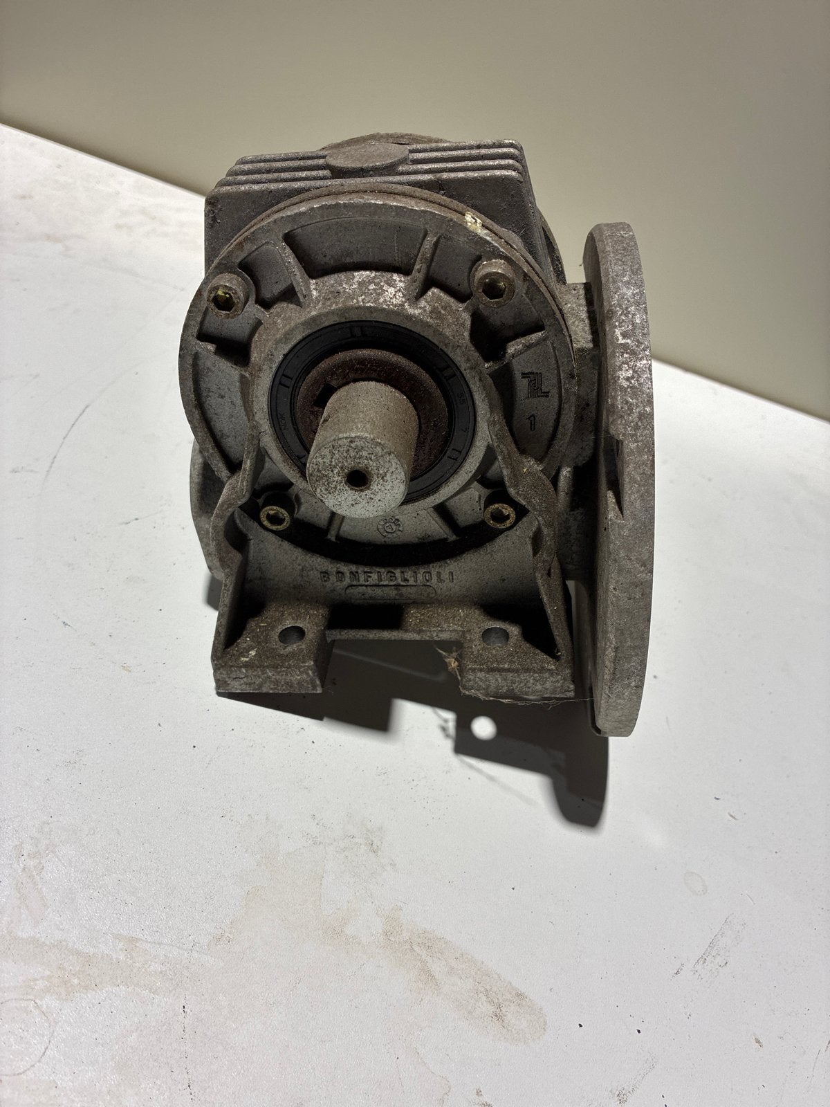 Bonfiglioli MVF 49/N Haakse Overbrenging i=20 1HP, Ophalen of Verzenden, Gebruikt, Overige typen, 1400 tot 1800 rpm