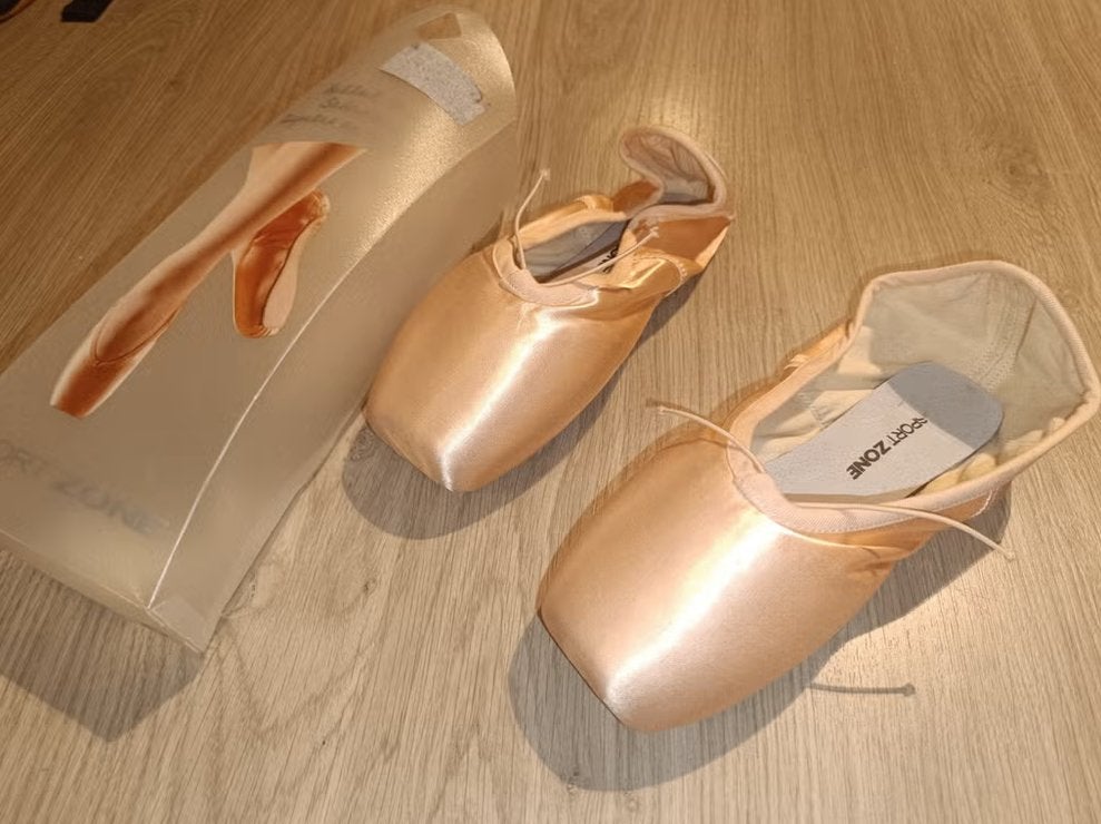 Spitzen sportzone spitsen ballet schoenen nieuw maat 40 C, Schoenen, Nieuw, Ophalen of Verzenden