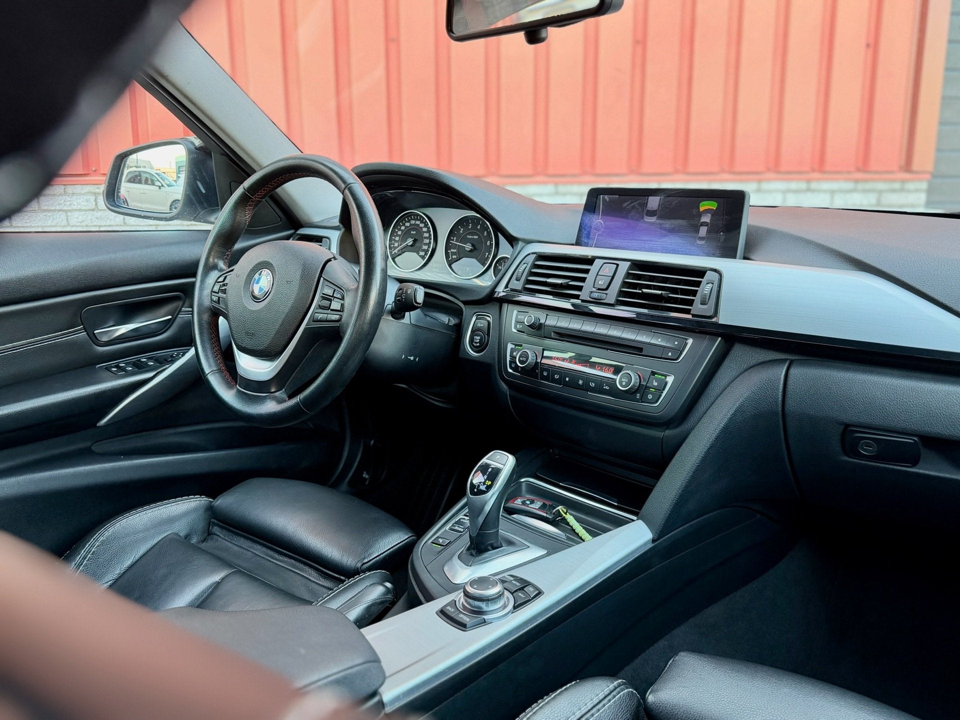 BMW 3-serie 335i High Executive NAP PDC Leer Stoelvw Cruise, Auto's, Automaat, Euro 5, Achterwielaandrijving, Gebruikt