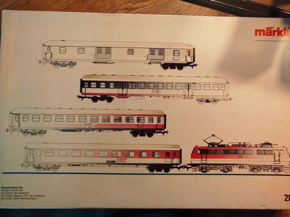 Märklin Treinset met Locomotief en Wagons - nieuwstaat, Wisselstroom, Treinset, Ophalen of Verzenden, Zo goed als nieuw