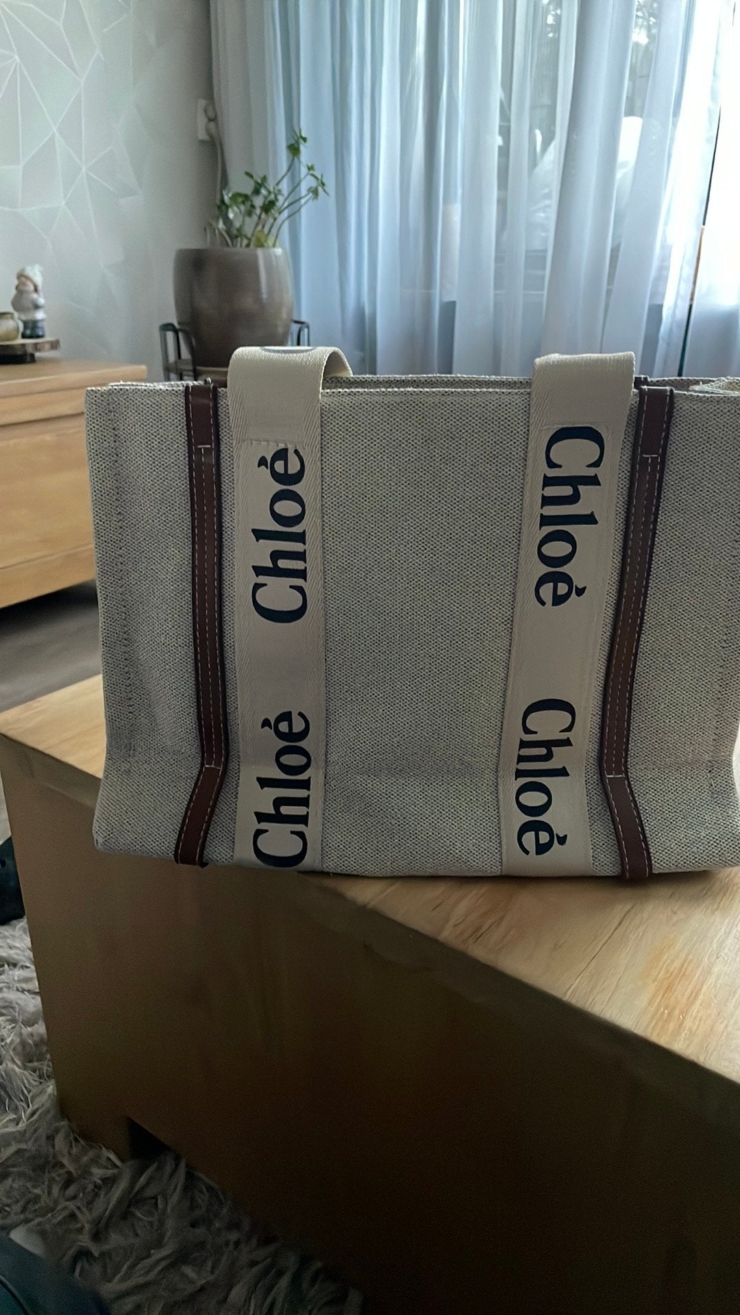 Chloé Woody medium shopper - Beige Canvas met Leren Details, Ophalen of Verzenden, Zo goed als nieuw, Beige, Shopper