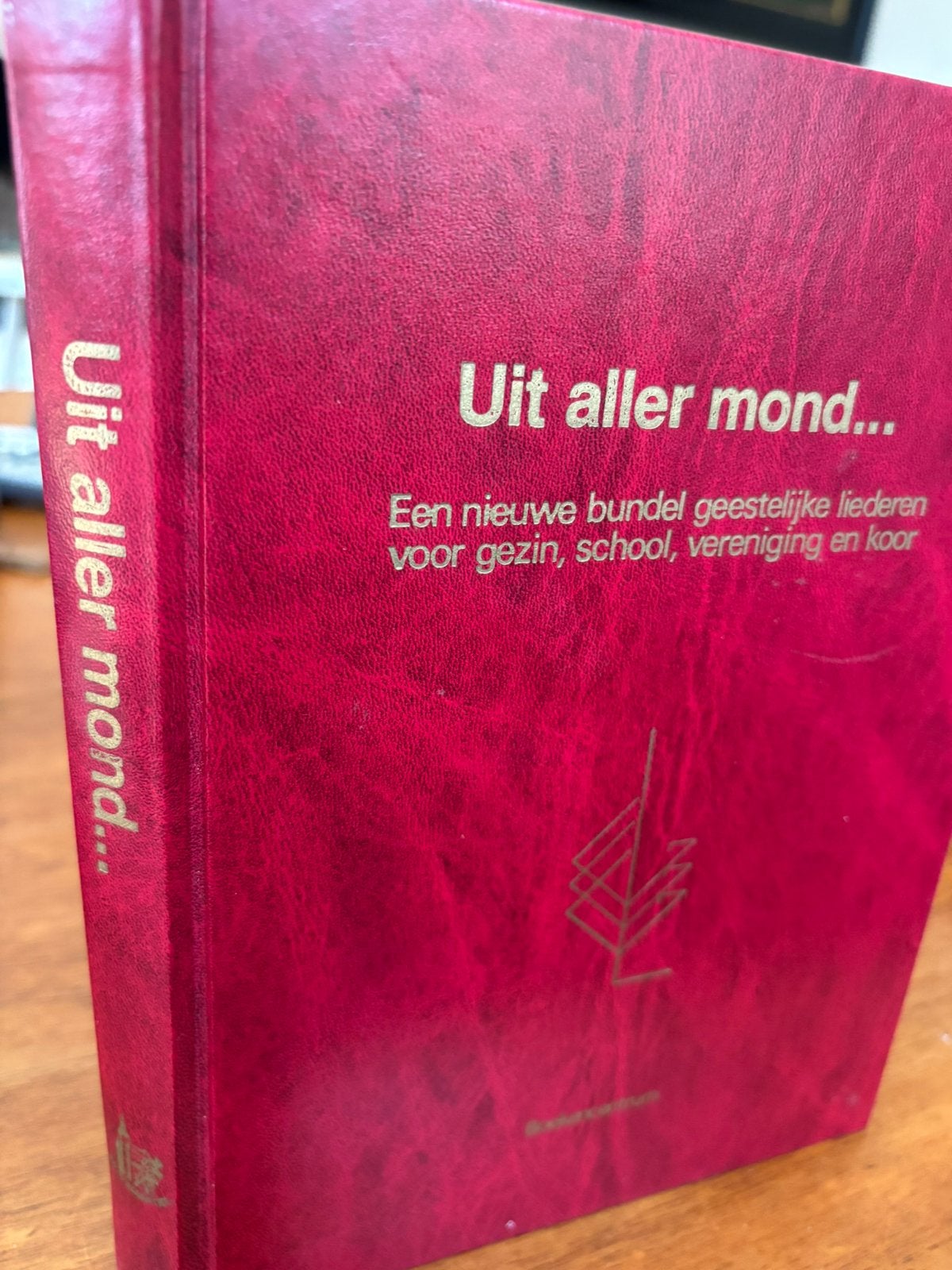 ZANGBUNDEL UIT ALLER MOND 1 STEMMIG 220 LIED GITAAR/NOTEN, Ophalen of Verzenden, Zo goed als nieuw, Christendom | Protestants