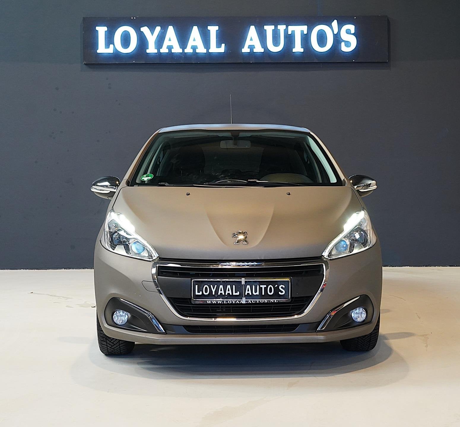 Peugeot 208 1.2 PureTech Blue Lease Premium | AIRCO | CRUISE, Voorwielaandrijving, Stof, Gebruikt, 1199 cc