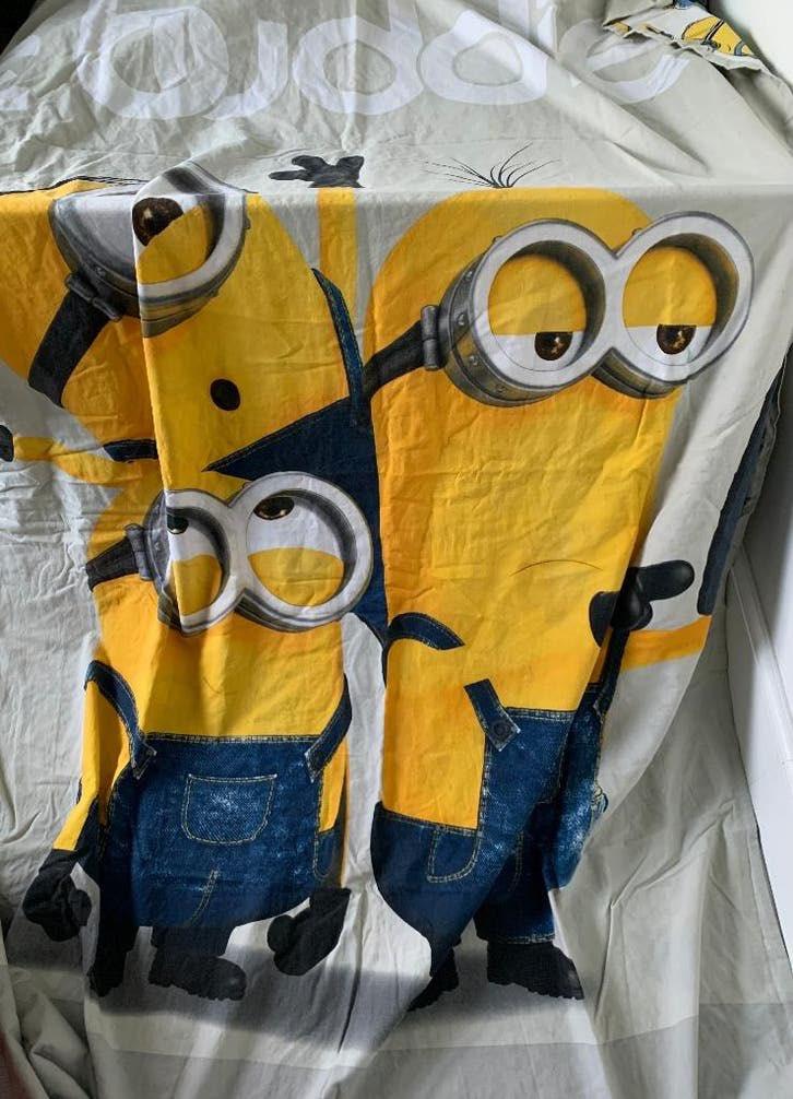 Minons dekbedovertrek en kussensloop!, Overige kleuren, Dekbedovertrek, Zo goed als nieuw, Verzenden
