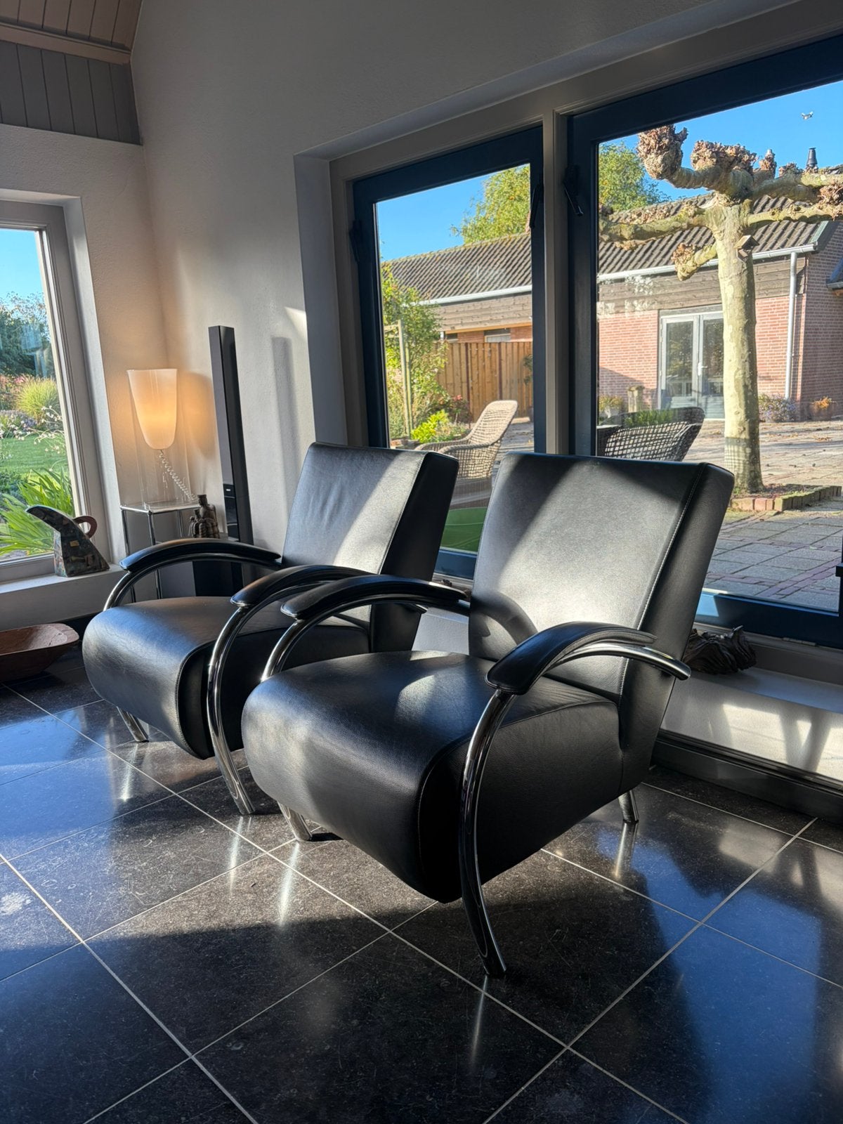 Twee Molinari stoelen zwart leer, Ophalen, Gebruikt, Twee, Zwart