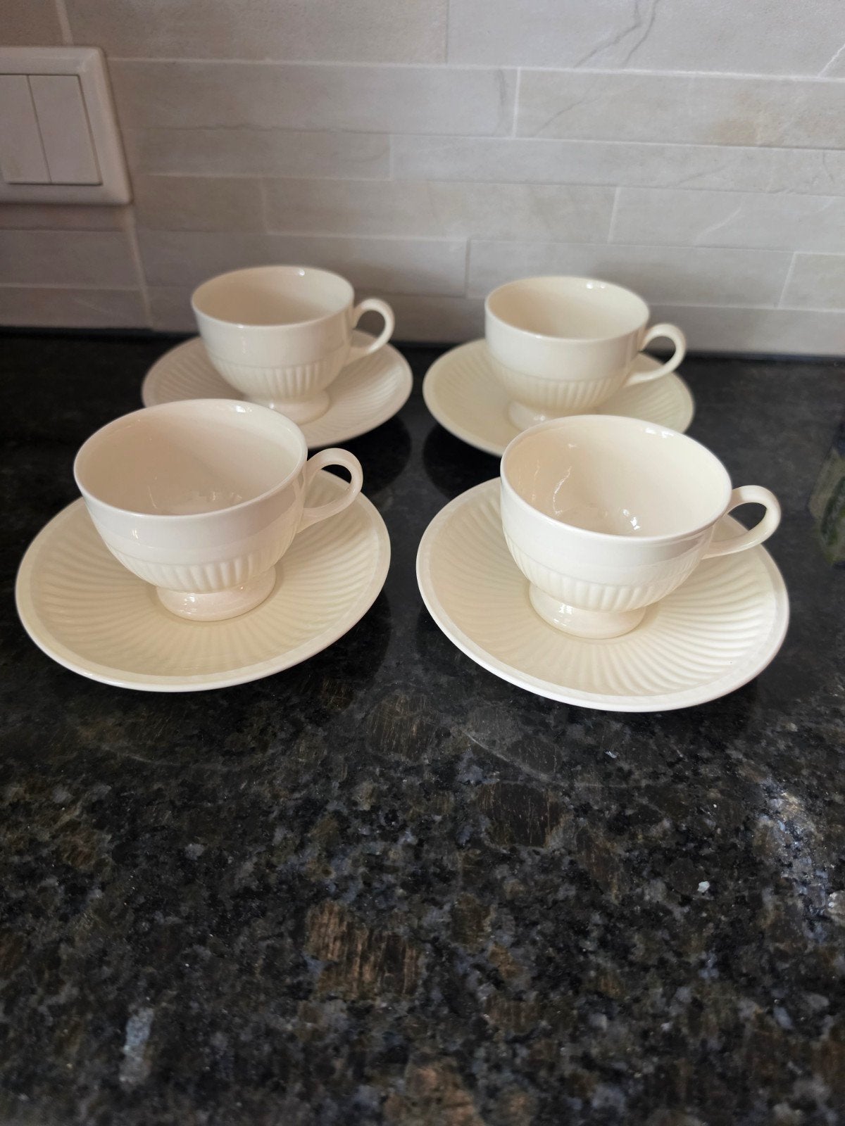 Wedgwood Queen's Ware EDME kop en schotel set (4 stuks), Antiek en Kunst, Ophalen of Verzenden