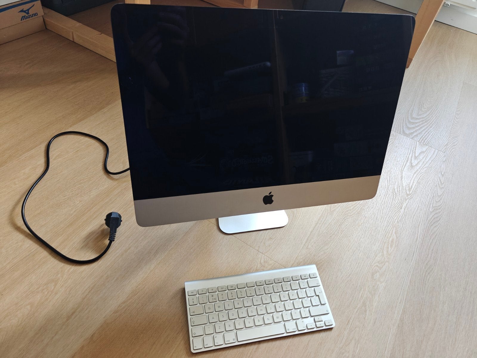 Apple iMac Core i5 21" met toetsenbord, Computers en Software, Apple Desktops, Ophalen, Gebruikt, 2 tot 3 Ghz, IMac