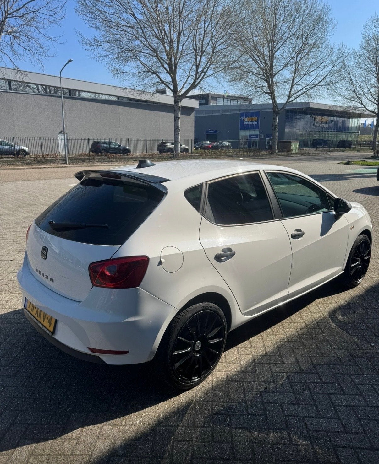 Nette Seat Ibiza met carplay, Auto's, Seat, Voorwielaandrijving, Stof, 1198 cc, Origineel Nederlands