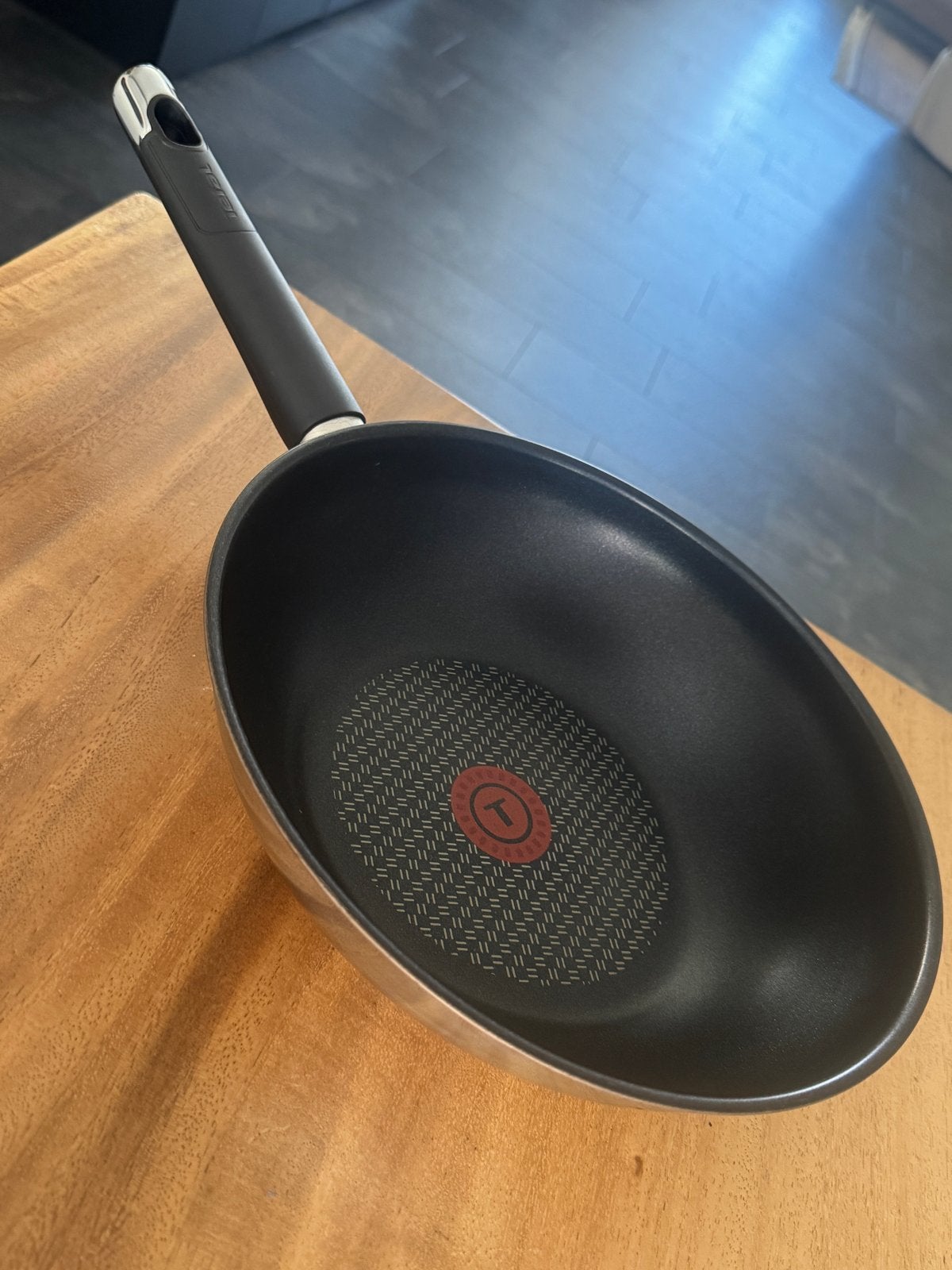 Tefal wokpan 28 cm – zo goed als nieuw, Tefal, Antiaanbaklaag, Ophalen of Verzenden, Zo goed als nieuw