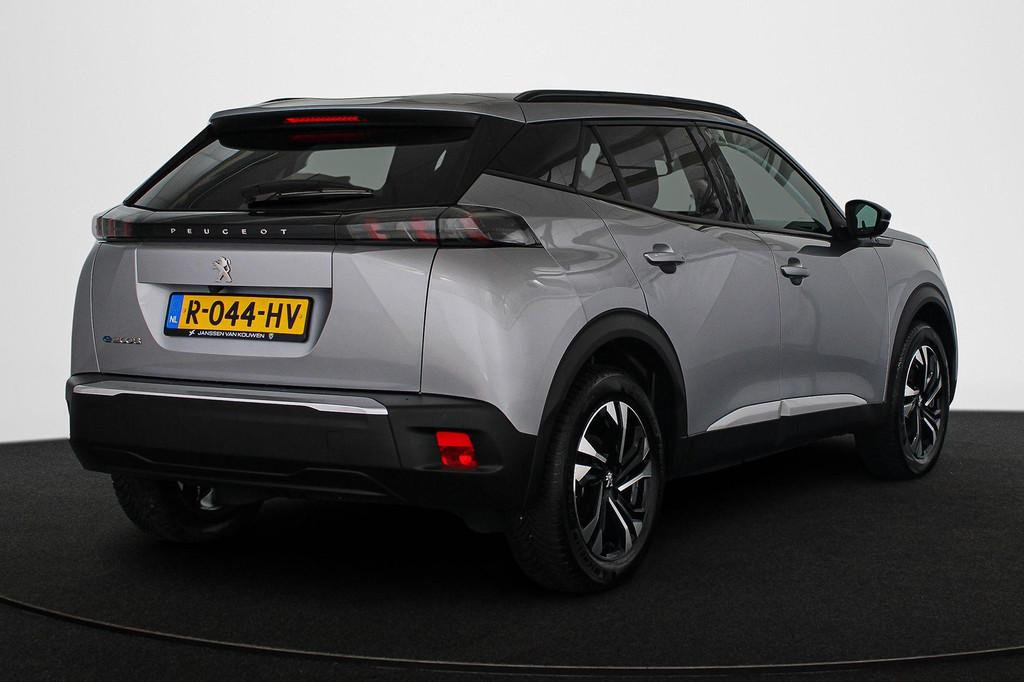 Peugeot e-2008 EV Allure Pack 50 kWh Stoelverwarming Airco C, 330 km, 136 pk, Gebruikt, Leder en Stof