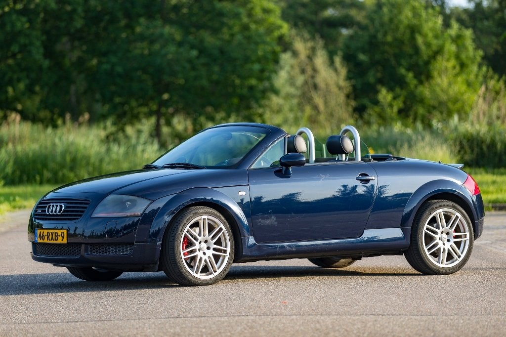 Audi 2001 Blauw, Zwart, Cabriolet, Blauw, 75 €/maand