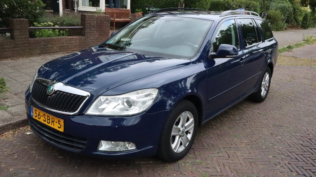 Skoda Octavia 1.2 TSI Combi DSG 2011 Blauw, Auto's, Euro 5, Stof, 1280 kg, Automatische klimaatregeling