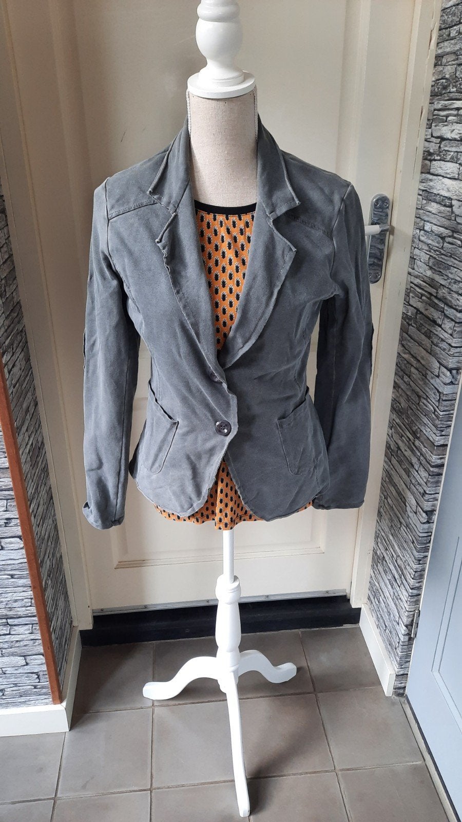 Donker grijze sweatblazer mt L, Maat 38/40 (M), Ophalen of Verzenden, Zo goed als nieuw, Jasje
