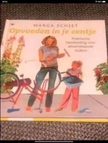 Opvoeden in je eentje - Praktische handleiding, Boeken, Gelezen, Ophalen of Verzenden, Marga Schiet, Opvoeding tot 6 jaar