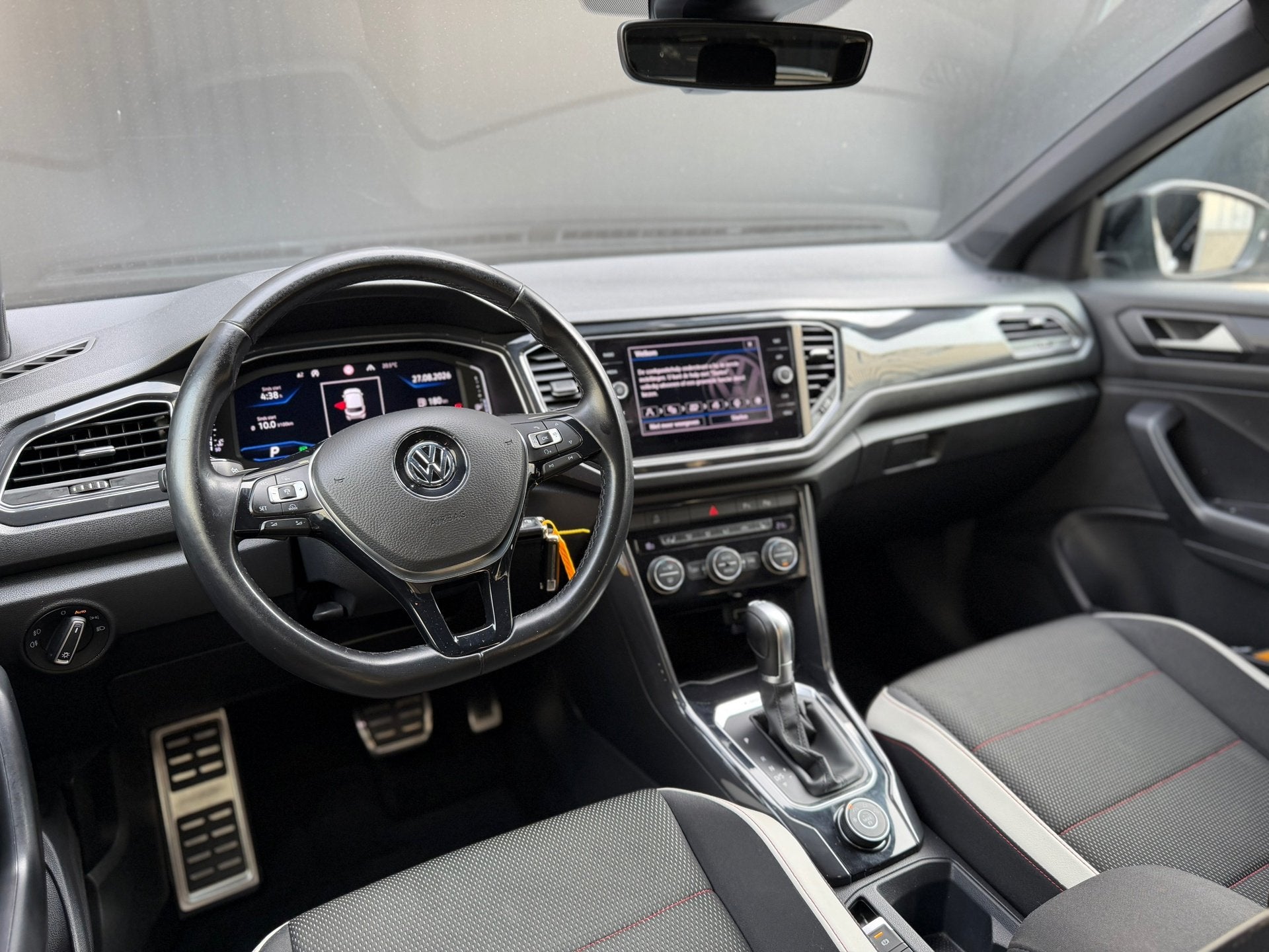 Volkswagen T-Roc 2.0 TSI 4Motion Sport Carplay Camera Acc La, Auto's, Automaat, Dealer onderhouden, Gebruikt, 1984 cc