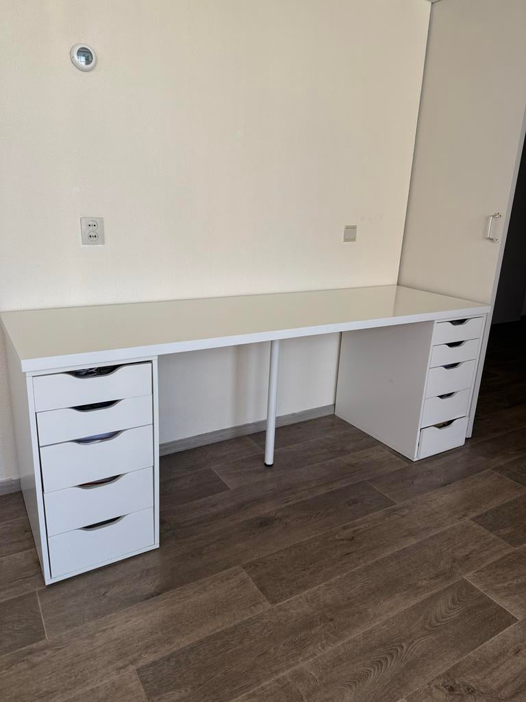IKEA Bureau 180x60 cm met 2 ladeblokken en middenpoot, Ophalen, Met lades, IKEA