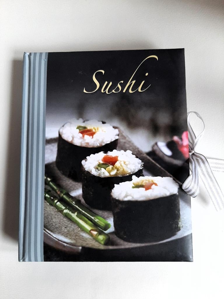 Sushi (hardcover), Ophalen of Verzenden, Zo goed als nieuw, Azië en Oosters, Hoofdgerechten