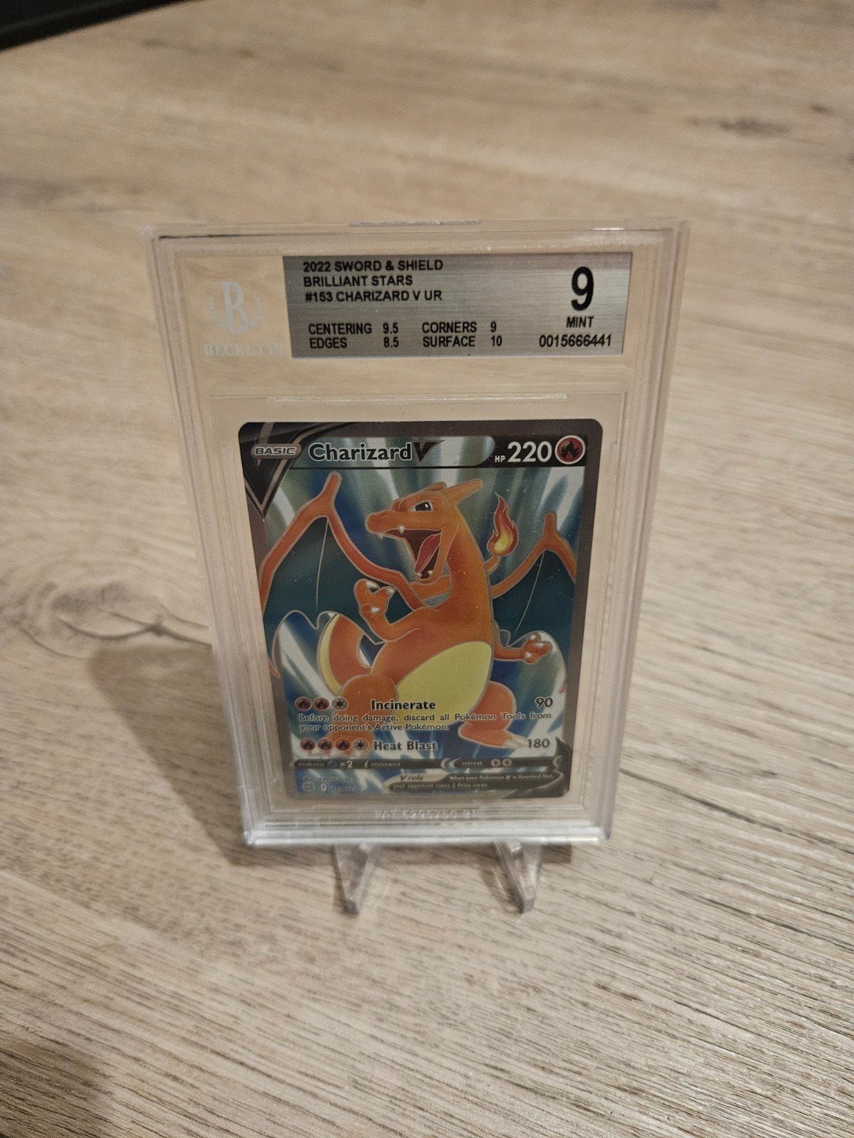 BGS 9 MINT Charizard V UR 2022, Ophalen of Verzenden